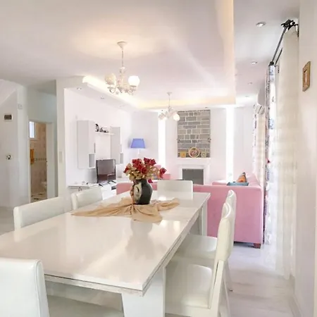Villa Ipek Βίλα *